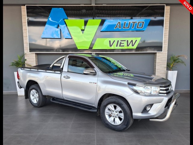BUY TOYOTA HILUX 2017 2.8 GD-6 RB RAIDER P/U S/C, Auto View