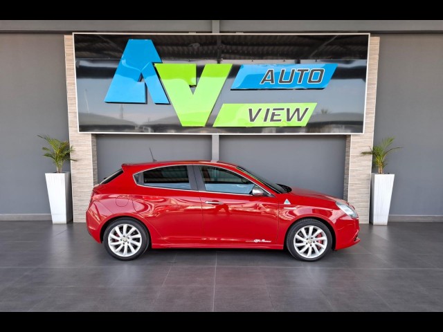 BUY ALFA ROMEO GIULIETTA 2014 1.8T QUAD VERDE 5DR, Auto View